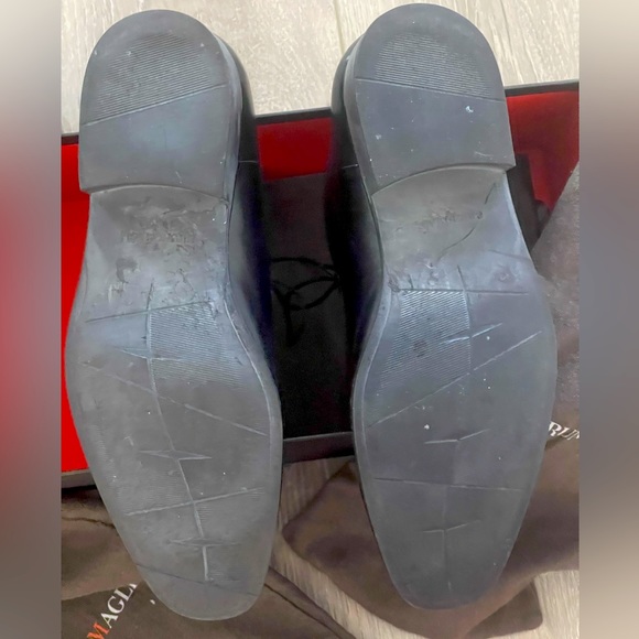 These Bruno Magli shoes come with original box and dust bags. - Picture 10 of 13